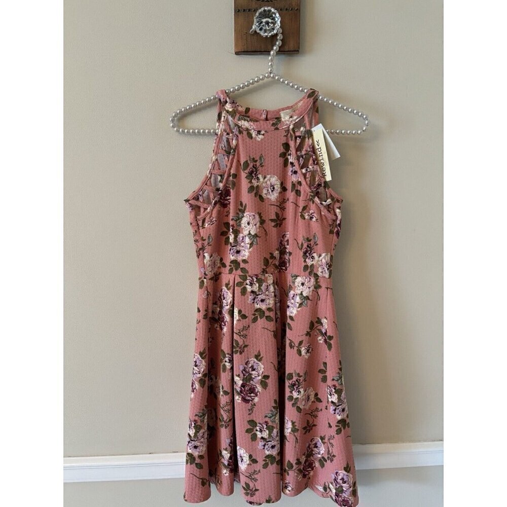 NWT Rewind Juniors Size Small Pink Floral Dress Sleeveless Fit Flare Cut Outs